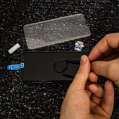 γυαλί-προστατευτικό-για-tsyal-screen-for-samsung-with-uv-lamp-set-4 Η ομάδα του Topcase.gr γνωρίζει πόσο πολύτιμο είναι το κινητό σας τηλέφωνο για εσάς. Γι' αυτό έχουμε θέσει ως στόχο μας να προσφέρουμε τη μέγιστη δυνατή ολοκληρωμένη προστασία για το τηλέφωνό σας. Γνωρίζουμε επίσης ότι όσο περισσότερο χρόνο αφήνετε χωρίς προστασία, τόσο μεγαλύτερος είναι ο κίνδυνος σπασίματος ή ζημιάς. Γι' αυτό προσπαθούμε να κάνουμε κάθε παράδοση το συντομότερο δυνατό. / Topcase, Topcase.gr, Τοπκείς, Τοπκείς 2007, Τοπ κείς, Τοπκείς.gr, Τοπκείςγρ / www.topcase.gr