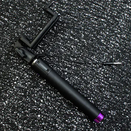 selfie-contact-with-3-5-mm-cable-78-cm-black-pink-topcase Η ομάδα του Topcase.gr γνωρίζει πόσο πολύτιμο είναι το κινητό σας τηλέφωνο για εσάς. Γι' αυτό έχουμε θέσει ως στόχο μας να προσφέρουμε τη μέγιστη δυνατή ολοκληρωμένη προστασία για το τηλέφωνό σας. Γνωρίζουμε επίσης ότι όσο περισσότερο χρόνο αφήνετε χωρίς προστασία, τόσο μεγαλύτερος είναι ο κίνδυνος σπασίματος ή ζημιάς. Γι' αυτό προσπαθούμε να κάνουμε κάθε παράδοση το συντομότερο δυνατό. / Topcase, Topcase.gr, Τοπκείς, Τοπκείς 2007, Τοπ κείς, Τοπκείς.gr, Τοπκείςγρ / www.topcase.gr