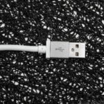 usb-kabel-type-c-pleten-1-metar-byal-topcase-4 Η ομάδα του Topcase.gr γνωρίζει πόσο πολύτιμο είναι το κινητό σας τηλέφωνο για εσάς. Γι' αυτό έχουμε θέσει ως στόχο μας να προσφέρουμε τη μέγιστη δυνατή ολοκληρωμένη προστασία για το τηλέφωνό σας. Γνωρίζουμε επίσης ότι όσο περισσότερο χρόνο αφήνετε χωρίς προστασία, τόσο μεγαλύτερος είναι ο κίνδυνος σπασίματος ή ζημιάς. Γι' αυτό προσπαθούμε να κάνουμε κάθε παράδοση το συντομότερο δυνατό. / Topcase, Topcase.gr, Τοπκείς, Τοπκείς 2007, Τοπ κείς, Τοπκείς.gr, Τοπκείςγρ / www.topcase.gr