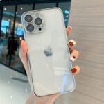 Θήκη σιλικόνης LUX με προστασία κάμερας για iPhone 13 Pro 9 Η ομάδα του Topcase.gr γνωρίζει πόσο πολύτιμο είναι το κινητό σας τηλέφωνο για εσάς. Γι' αυτό έχουμε θέσει ως στόχο μας να προσφέρουμε τη μέγιστη δυνατή ολοκληρωμένη προστασία για το τηλέφωνό σας. Γνωρίζουμε επίσης ότι όσο περισσότερο χρόνο αφήνετε χωρίς προστασία, τόσο μεγαλύτερος είναι ο κίνδυνος σπασίματος ή ζημιάς. Γι' αυτό προσπαθούμε να κάνουμε κάθε παράδοση το συντομότερο δυνατό. / Topcase, Topcase.gr, Τοπκείς, Τοπκείς 2007, Τοπ κείς, Τοπκείς.gr, Τοπκείςγρ / www.topcase.gr