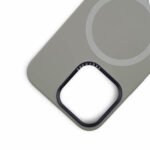 Πολυτελής θήκη MagSafe Premium για iPhone 13 Pro Max - Grey 3 Η ομάδα του Topcase.gr γνωρίζει πόσο πολύτιμο είναι για εσάς το κινητό σας τηλέφωνο. Γι’ αυτόν τον λόγο έχουμε θέσει ως στόχο μας να προσφέρουμε τη μέγιστη δυνατή ολοκληρωμένη προστασία για το τηλέφωνό σας. Γνωρίζουμε επίσης ότι όσο περισσότερο χρόνο παραμένετε χωρίς προστασία, τόσο αυξάνεται ο κίνδυνος για θραύση ή ζημιά. Για αυτόν ακριβώς τον λόγο προσπαθούμε να πραγματοποιούμε κάθε παράδοση στον συντομότερο δυνατό χρόνο. / Topcase, Topcase.gr, Τοπκέις, Τοπκέις 2007, Τοπ κέις, Τοπκέις.gr, Τοπκέιςγρ / www.topcase.gr