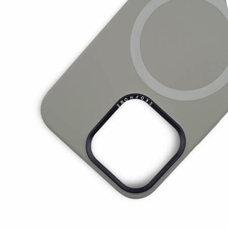 Η ομάδα του Topcase.gr γνωρίζει πόσο πολύτιμο είναι για εσάς το κινητό σας τηλέφωνο. Γι’ αυτόν τον λόγο έχουμε θέσει ως στόχο μας να προσφέρουμε τη μέγιστη δυνατή ολοκληρωμένη προστασία για το τηλέφωνό σας. Γνωρίζουμε επίσης ότι όσο περισσότερο χρόνο παραμένετε χωρίς προστασία, τόσο αυξάνεται ο κίνδυνος για θραύση ή ζημιά. Για αυτόν ακριβώς τον λόγο προσπαθούμε να πραγματοποιούμε κάθε παράδοση στον συντομότερο δυνατό χρόνο. / Topcase, Topcase.gr, Τοπκέις, Τοπκέις 2007, Τοπ κέις, Τοπκέις.gr, Τοπκέιςγρ / www.topcase.gr