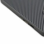 Θήκη Premium Carbon για iPhone 15 Pro Max - Titanium Silver 5 Η ομάδα του Topcase.gr γνωρίζει πόσο πολύτιμο είναι για εσάς το κινητό σας τηλέφωνο. Γι’ αυτόν τον λόγο έχουμε θέσει ως στόχο μας να προσφέρουμε τη μέγιστη δυνατή ολοκληρωμένη προστασία για το τηλέφωνό σας. Γνωρίζουμε επίσης ότι όσο περισσότερο χρόνο παραμένετε χωρίς προστασία, τόσο αυξάνεται ο κίνδυνος για θραύση ή ζημιά. Για αυτόν ακριβώς τον λόγο προσπαθούμε να πραγματοποιούμε κάθε παράδοση στον συντομότερο δυνατό χρόνο. / Topcase, Topcase.gr, Τοπκέις, Τοπκέις 2007, Τοπ κέις, Τοπκέις.gr, Τοπκέιςγρ / www.topcase.gr