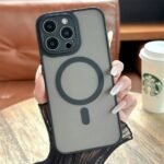 Η ομάδα του Topcase.gr γνωρίζει πόσο πολύτιμο είναι το κινητό σας τηλέφωνο για εσάς. Γι' αυτό έχουμε θέσει ως στόχο μας να προσφέρουμε τη μέγιστη δυνατή ολοκληρωμένη προστασία για το τηλέφωνό σας. Γνωρίζουμε επίσης ότι όσο περισσότερο χρόνο αφήνετε χωρίς προστασία, τόσο μεγαλύτερος είναι ο κίνδυνος σπασίματος ή ζημιάς. Γι' αυτό προσπαθούμε να κάνουμε κάθε παράδοση το συντομότερο δυνατό. / Topcase, Topcase.gr, Τοπκείς, Τοπκείς 2007, Τοπ κείς, Τοπκείς.gr, Τοπκείςγρ / www.topcase.gr
