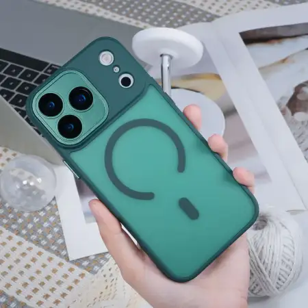 Луксозен MagSafe Матов кейс за iPhone 17 Pro - Тъмно Зелен