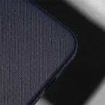 eleganten-keys-s-magsafe-za-samsung-galaxy-s26-tamnosin-4-1779310305643 Στην Topcase, γνωρίζουμε ότι το smartphone σας αποτελεί αναπόσπαστο κομμάτι της καθημερινότητάς σας και αξίζει αξιόπιστη προστασία από την πρώτη κιόλας μέρα. Γι' αυτό επιλέγουμε προσεκτικά κάθε προϊόν στον κατάλογό μας για να σας προσφέρουμε ποιοτικές θήκες, προστατευτικά και αξεσουάρ που συνδυάζουν ασφάλεια, στυλ και άνεση. Η γρήγορη εξυπηρέτηση είναι εξίσου σημαντική για εμάς. Προσπαθούμε να επεξεργαζόμαστε και να αποστέλλουμε κάθε παραγγελία το συντομότερο δυνατό, ώστε η συσκευή σας να λαμβάνει την απαραίτητη προστασία χωρίς περιττή αναμονή. Επειδή πιστεύουμε ότι η ηρεμία ξεκινά με ένα καλά προστατευμένο τηλέφωνο.
