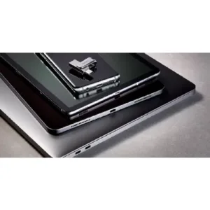 Στην Topcase, γνωρίζουμε ότι το smartphone σας αποτελεί αναπόσπαστο κομμάτι της καθημερινότητάς σας και αξίζει αξιόπιστη προστασία από την πρώτη κιόλας μέρα. Γι' αυτό επιλέγουμε προσεκτικά κάθε προϊόν στον κατάλογό μας για να σας προσφέρουμε ποιοτικές θήκες, προστατευτικά και αξεσουάρ που συνδυάζουν ασφάλεια, στυλ και άνεση. Η γρήγορη εξυπηρέτηση είναι εξίσου σημαντική για εμάς. Προσπαθούμε να επεξεργαζόμαστε και να αποστέλλουμε κάθε παραγγελία το συντομότερο δυνατό, ώστε η συσκευή σας να λαμβάνει την απαραίτητη προστασία χωρίς περιττή αναμονή. Επειδή πιστεύουμε ότι η ηρεμία ξεκινά με ένα καλά προστατευμένο τηλέφωνο.
