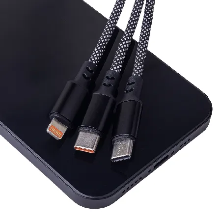 Στην Topcase, γνωρίζουμε ότι το smartphone σας αποτελεί αναπόσπαστο κομμάτι της καθημερινότητάς σας και αξίζει αξιόπιστη προστασία από την πρώτη κιόλας μέρα. Γι' αυτό επιλέγουμε προσεκτικά κάθε προϊόν στον κατάλογό μας για να σας προσφέρουμε ποιοτικές θήκες, προστατευτικά και αξεσουάρ που συνδυάζουν ασφάλεια, στυλ και άνεση. Η γρήγορη εξυπηρέτηση είναι εξίσου σημαντική για εμάς. Προσπαθούμε να επεξεργαζόμαστε και να αποστέλλουμε κάθε παραγγελία το συντομότερο δυνατό, ώστε η συσκευή σας να λαμβάνει την απαραίτητη προστασία χωρίς περιττή αναμονή. Επειδή πιστεύουμε ότι η ηρεμία ξεκινά με ένα καλά προστατευμένο τηλέφωνο.